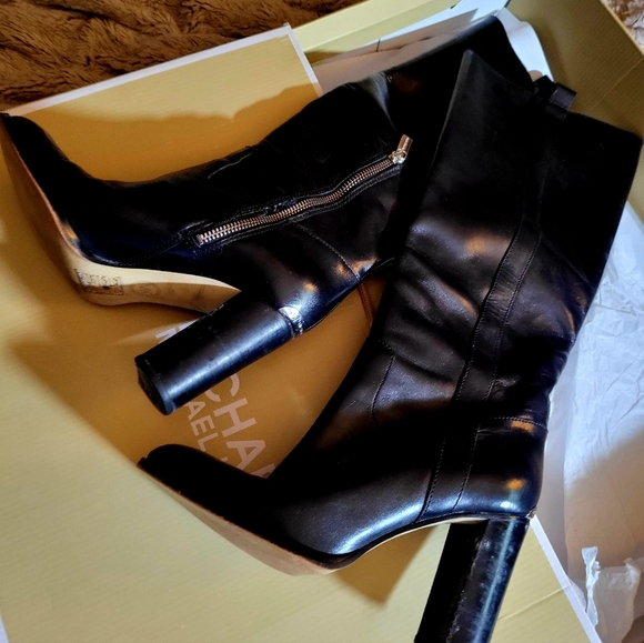 Michael Kors black boots - Picture 8 of 8